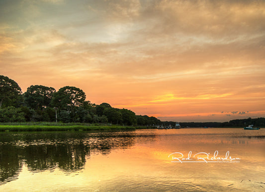 Breathtaking Sunsets Over Mattituck Inlet