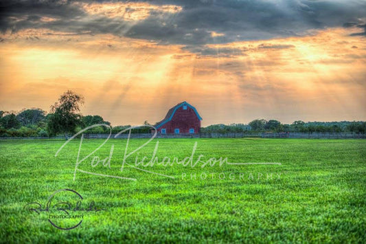 Light Breaks Through – Mattituck Barn
