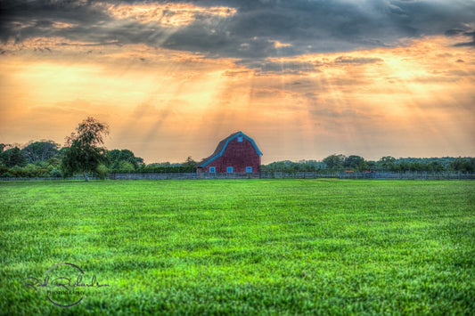 Light Breaks Through – Mattituck Barn