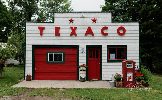 Service & Station – Texaco Fine Art Print